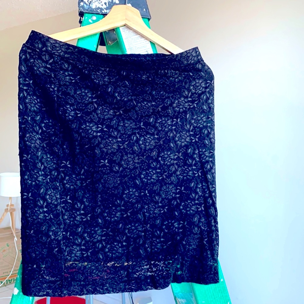 Lace Black Skirt midi